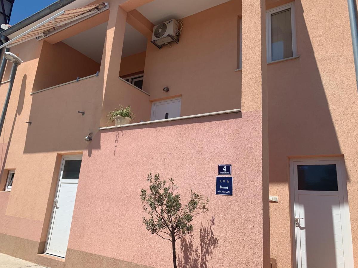 Dumina Apartment